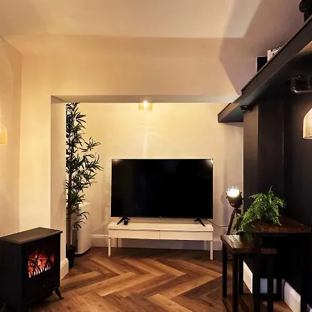 Liam Place Near Hyde Park - 1 Double Bed, 1 Sofa Bed, Spacious Apartment, Private Entrance London Exterior photo